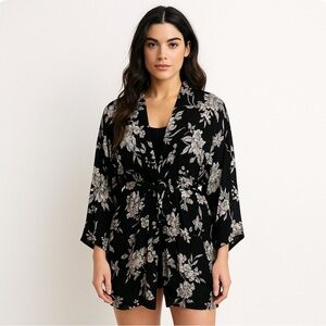 * Spiritual Gangster BlacWhite Floral Kimono Jacket OS Lightweight Cover Up